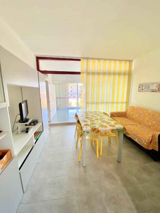 Apartments Via Dei Platani Marina Di Bibbona Buitenkant foto